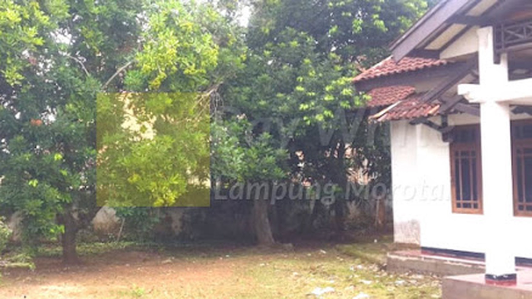 Rumah Hoek Pinggir Jalan Utama Dijual