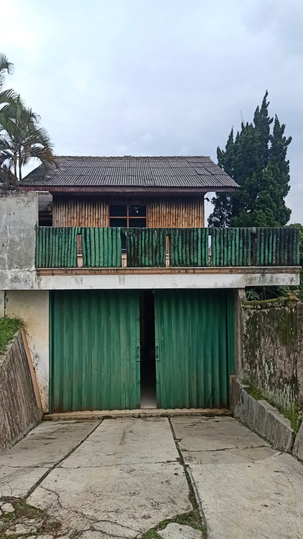 DIJUAL -  Villa dan Kebun dengan view menakjubkan