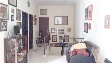 Rumah di Kucica Bintaro Sektor 9, dengan halaman terbuka siap huni di Sektor 9