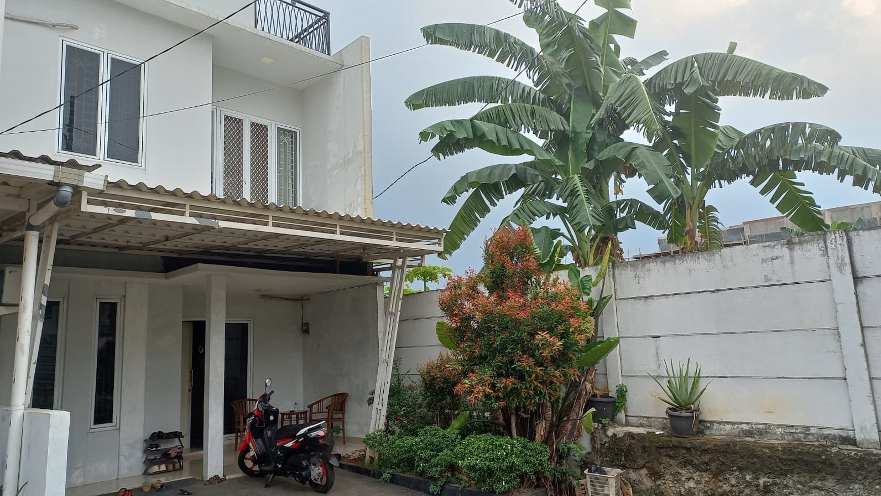 Rumah Siap Huni dengan Desing Minimalis Modern dan Nyaman @Gapura Menteng