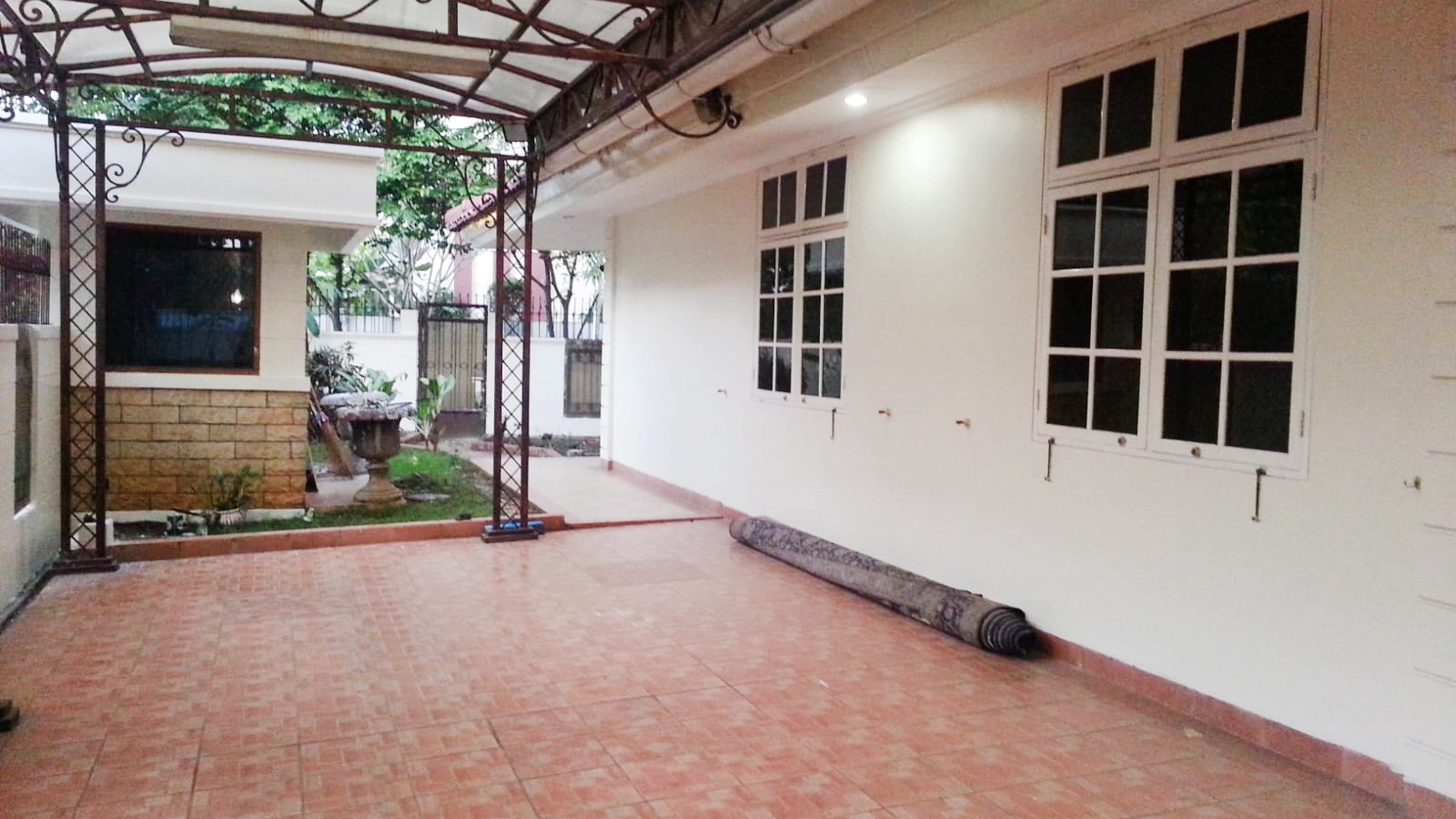 Rumah Bagus Di Jl Kartika Alam, Pondok Indah, Jakarta Selatan