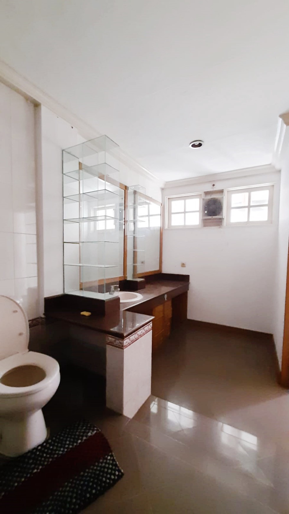 Rumah Bagus Siap Huni di Hang Lekiu Kebayoran Baru, Jakarta Selatan