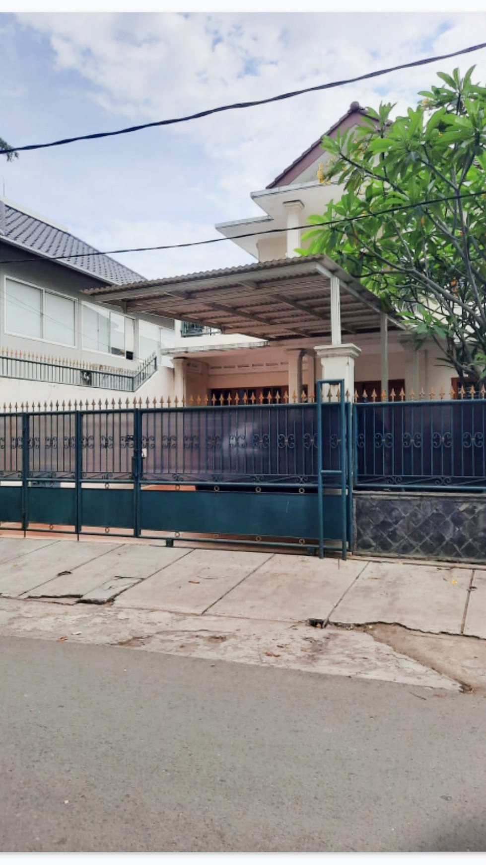 Rumah Bagus Siap Huni Di Jl Seroja, Pesanggrahan Jakarta Selatan.