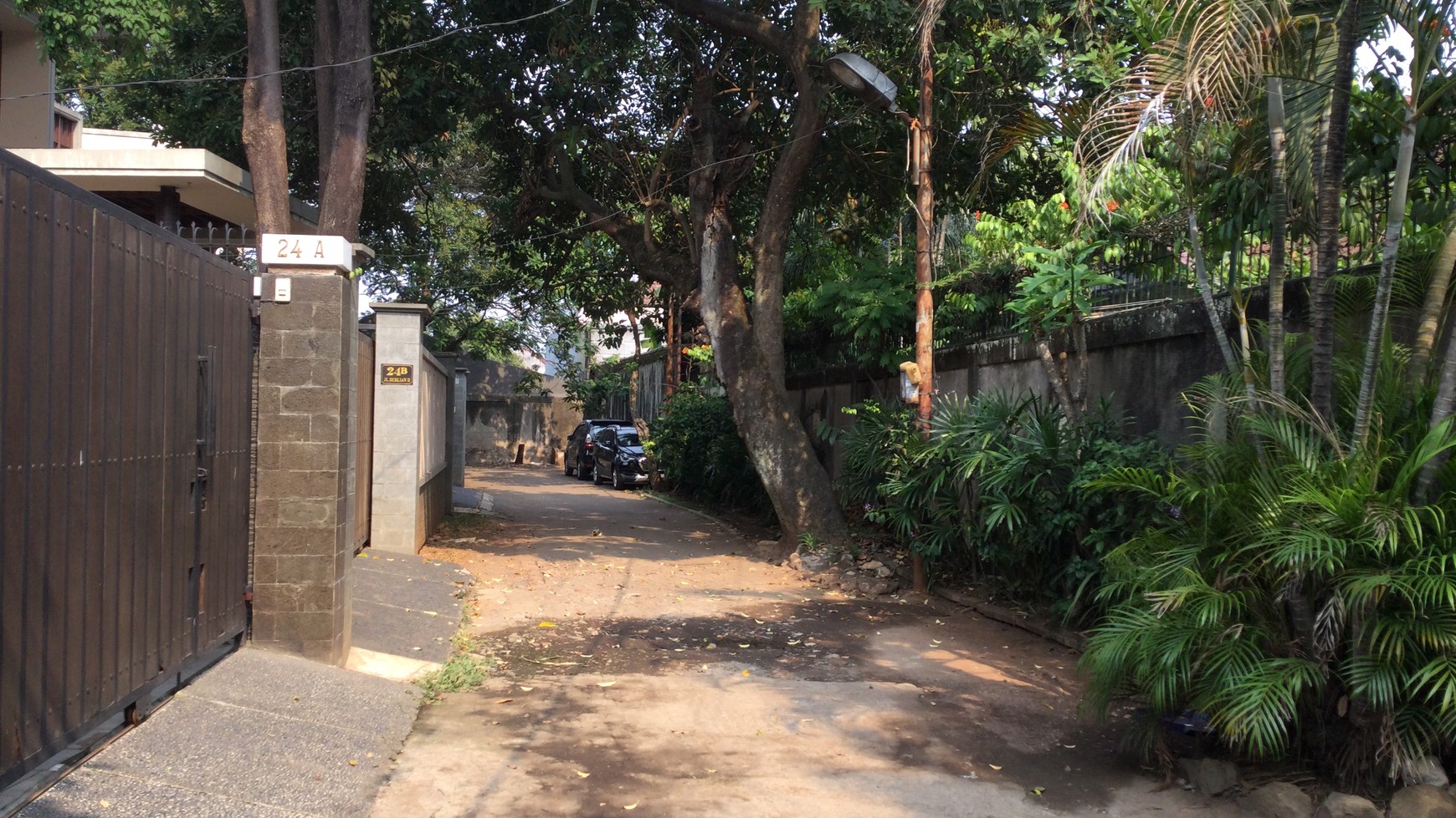 Rumah Bagus Di Jl Berlian, Cilandak Barat, Jakarta Selatan