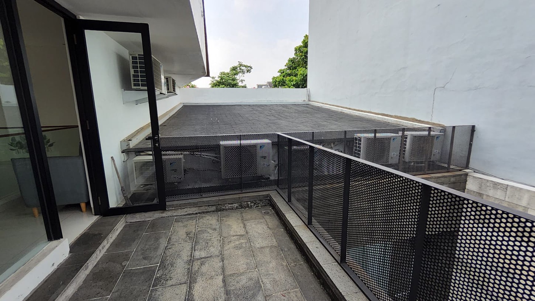 Dijual SEGERA Rumah Bagus Dengan Pool di Grand Matoa, Jl H Aselih, Jagakarsa, Jakarta Selatan