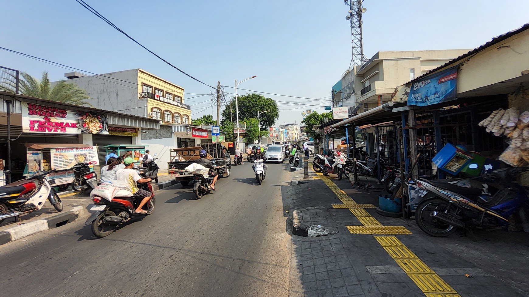 Gudang Siap Pakai di Lokasi Strategis Jalan Raya Duri Kosambi, Jakarta Barat 