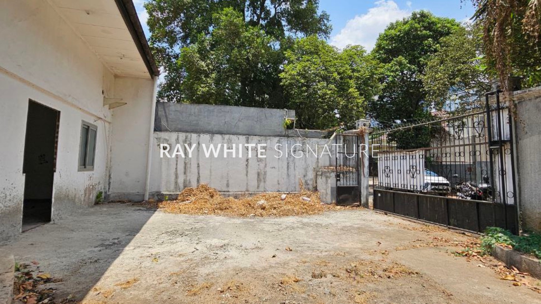 Dijual Rumah di Jl. Patra Kuningan XIV No. 12A