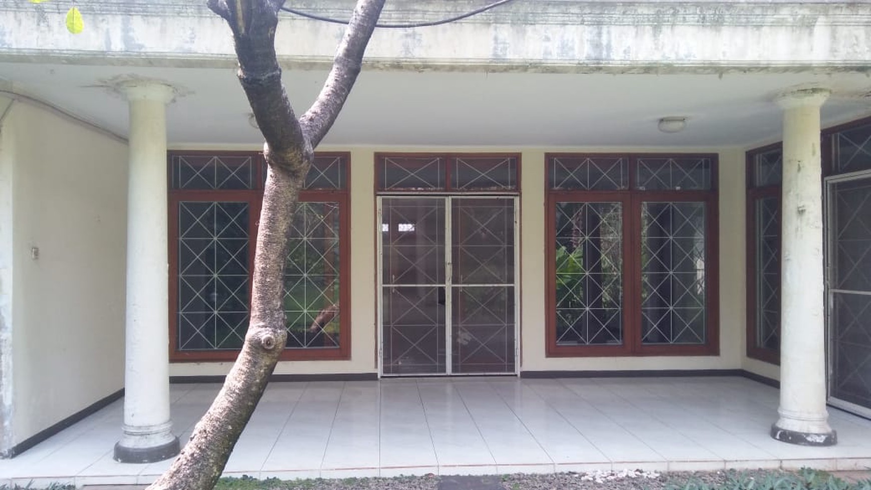 Rumah Hitung Tanah, Lokasi Strategis, dan Kawasan Elit @Ampera, Cilandak