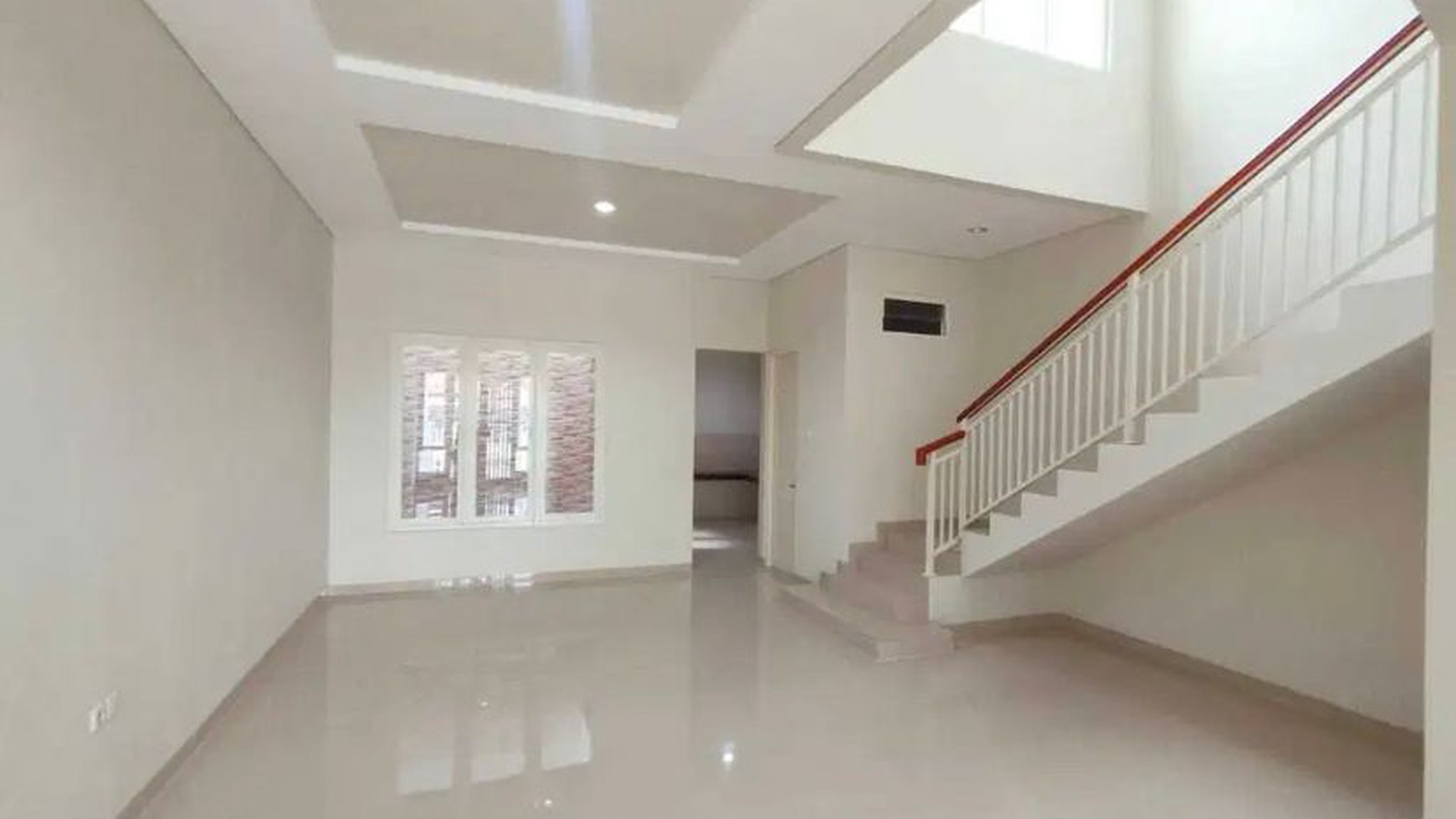 Dijual Rumah Baru Manyar Tirtoyoso Selatan - Surabaya Timur - Modern 2 Lantai dekat Sekolah SMA Petra Manyar