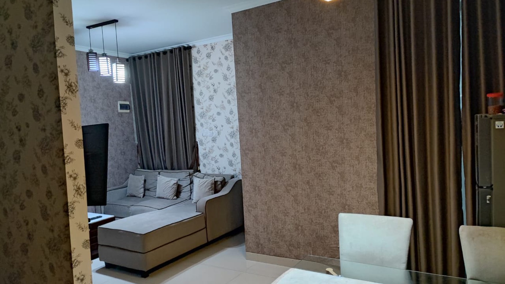 Dijual Cepat Rumah Cantik Full Furnished di Metland Transyogi