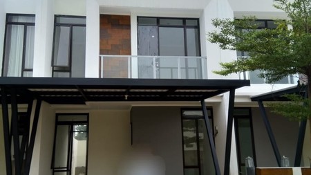 Dijual Cepat Rumah Cantik Full Furnished di Metland Transyogi