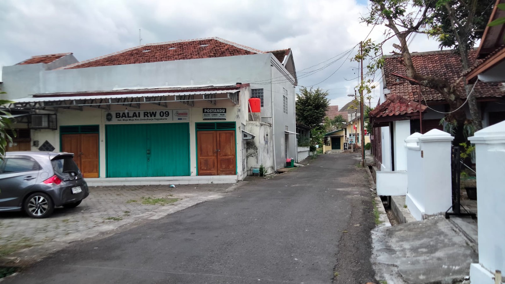 Tanah + Bangunan Rumah Luas 476 Meter Persegi Lokasi Dekat Balai Kota Yogyakarta