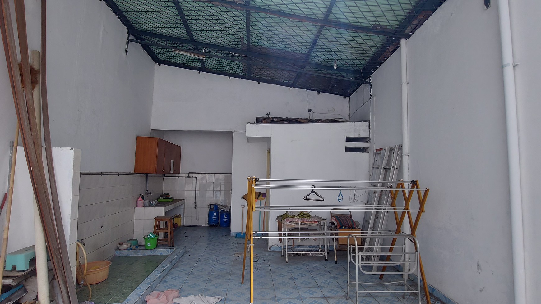 Rumah siap pakai ngantong lebar 6 di Pengukiran, Pekojan, Tambora