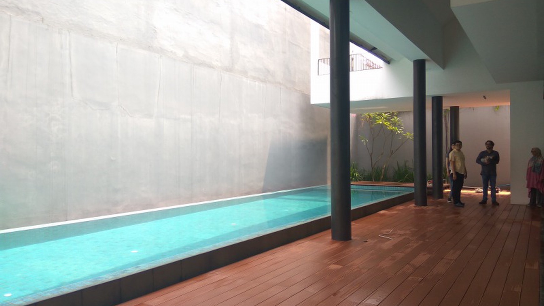  Bright, Modern and Quite House in Kebayoran Baru area " The price can be negotiable"