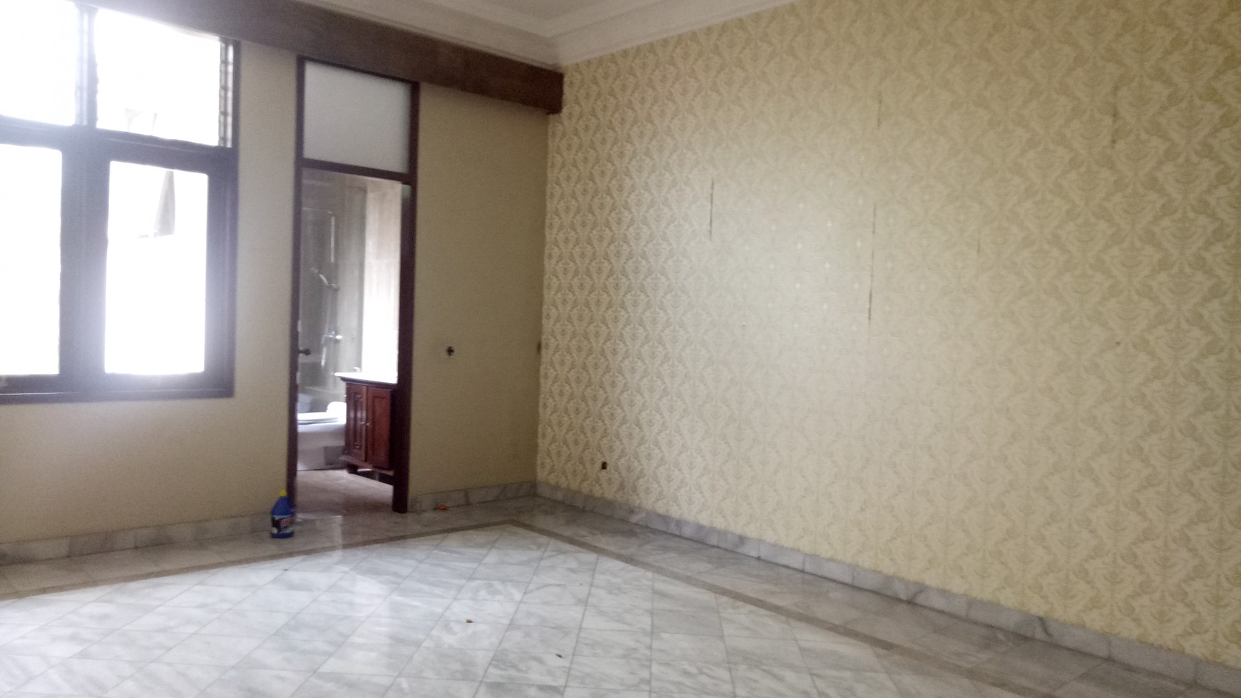 Big house in Senopati area suitable for office