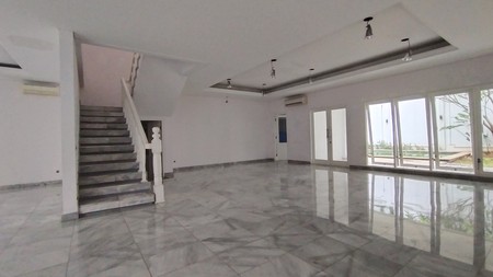 Luxury house ready for rent at Senayan area