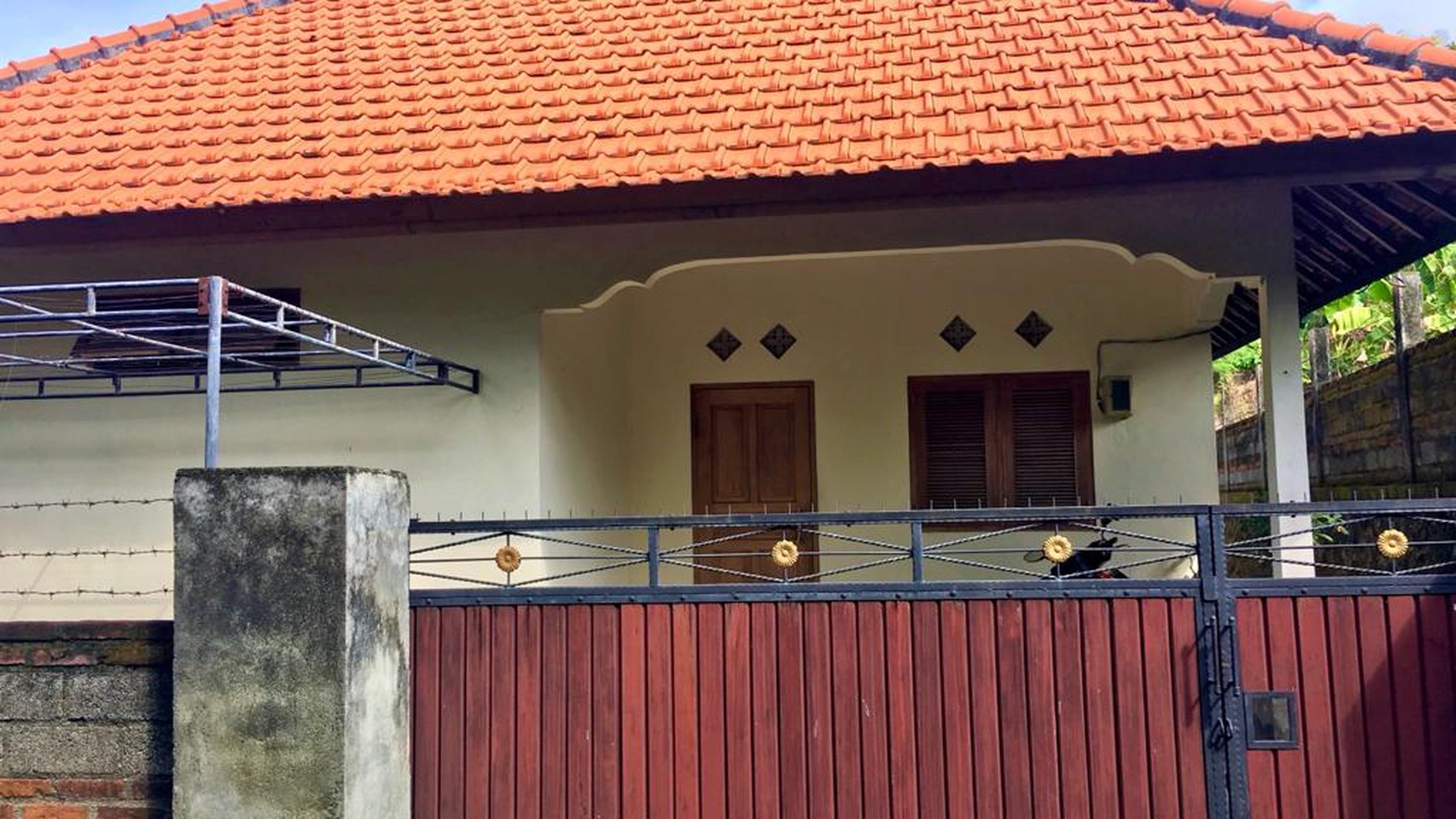 Nice House In Singaraja For Sale