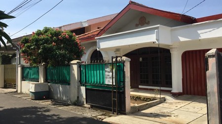 Rumah Kayu Mas Selatan Jakarta