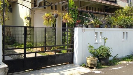Dijual Rumah Asri Sejuk di Duren Sawit Jakarta Timur
