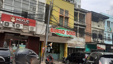 Di Jual Ruko Premium, Jalan Mangga Besar Raya, perempatan Olimo Jakarta Barat