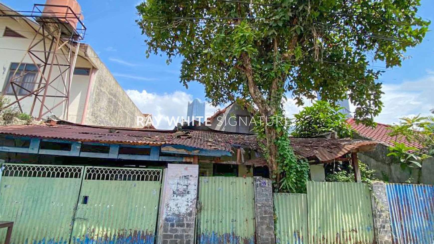 Dijual Rumah Strategis dan Harga Menarik di Kebayoran Baru,  Jl. Kebalen