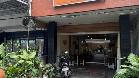 For sale 3 floor ruko in the commercial area in Denpasar 