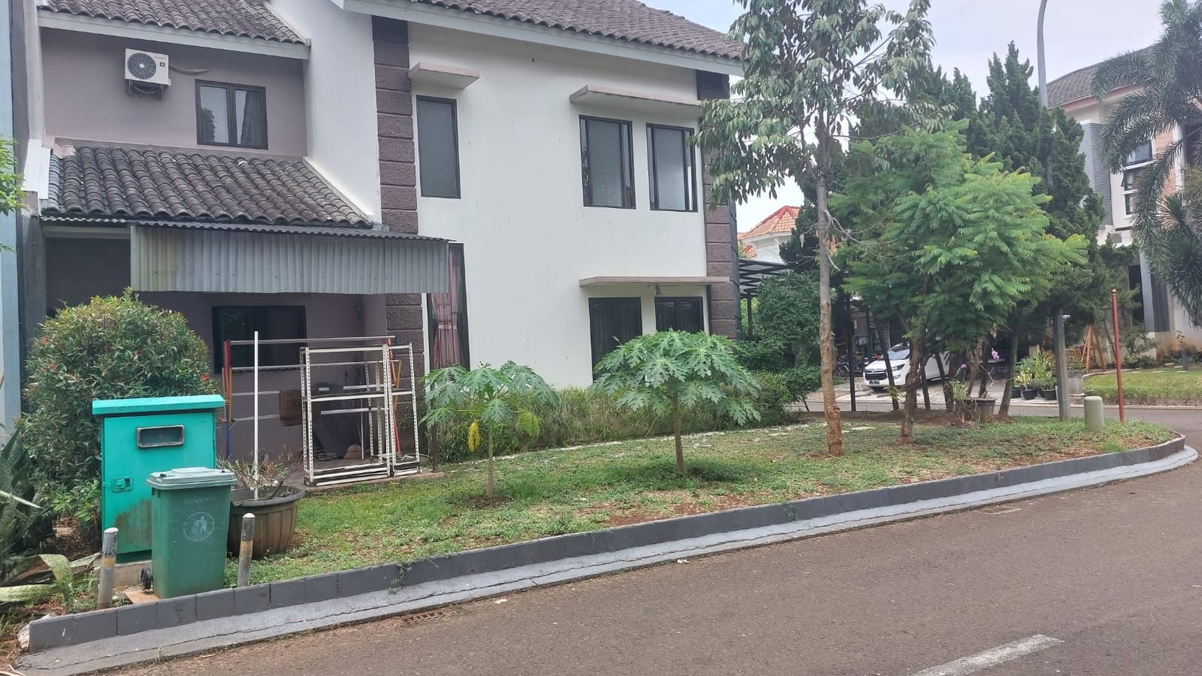 Rumah di Delatinos BSD City