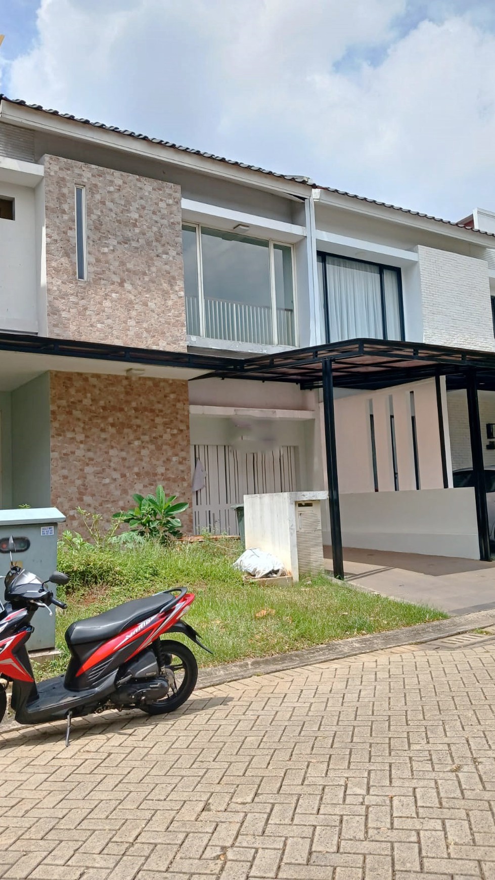 Rumah disewakan siap huni di cluster Kebayoran Bintaro Sektor 7