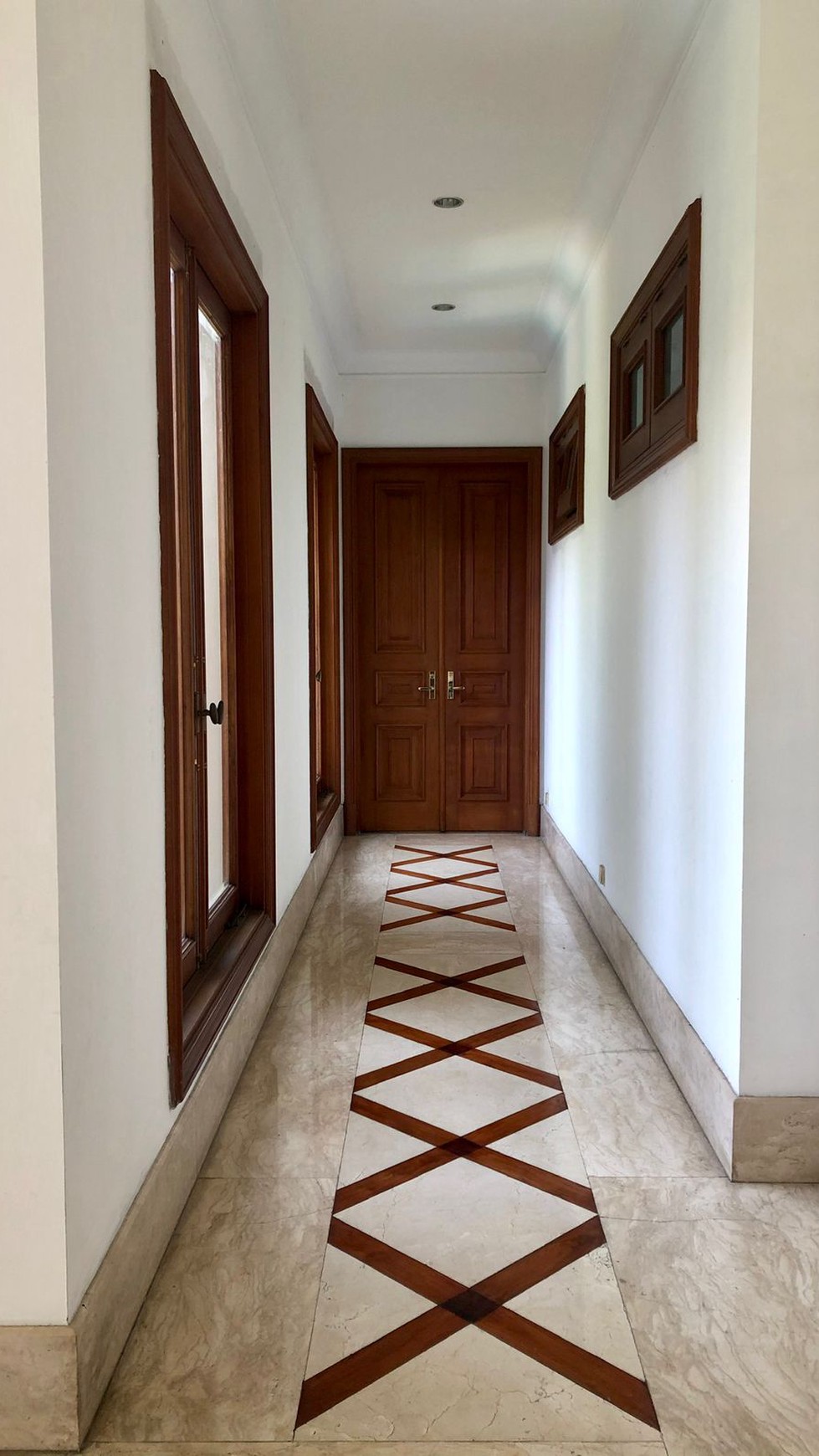 Rumah Mewah Lokasi Strategis di Daerah SCBD dan Widia Chandra