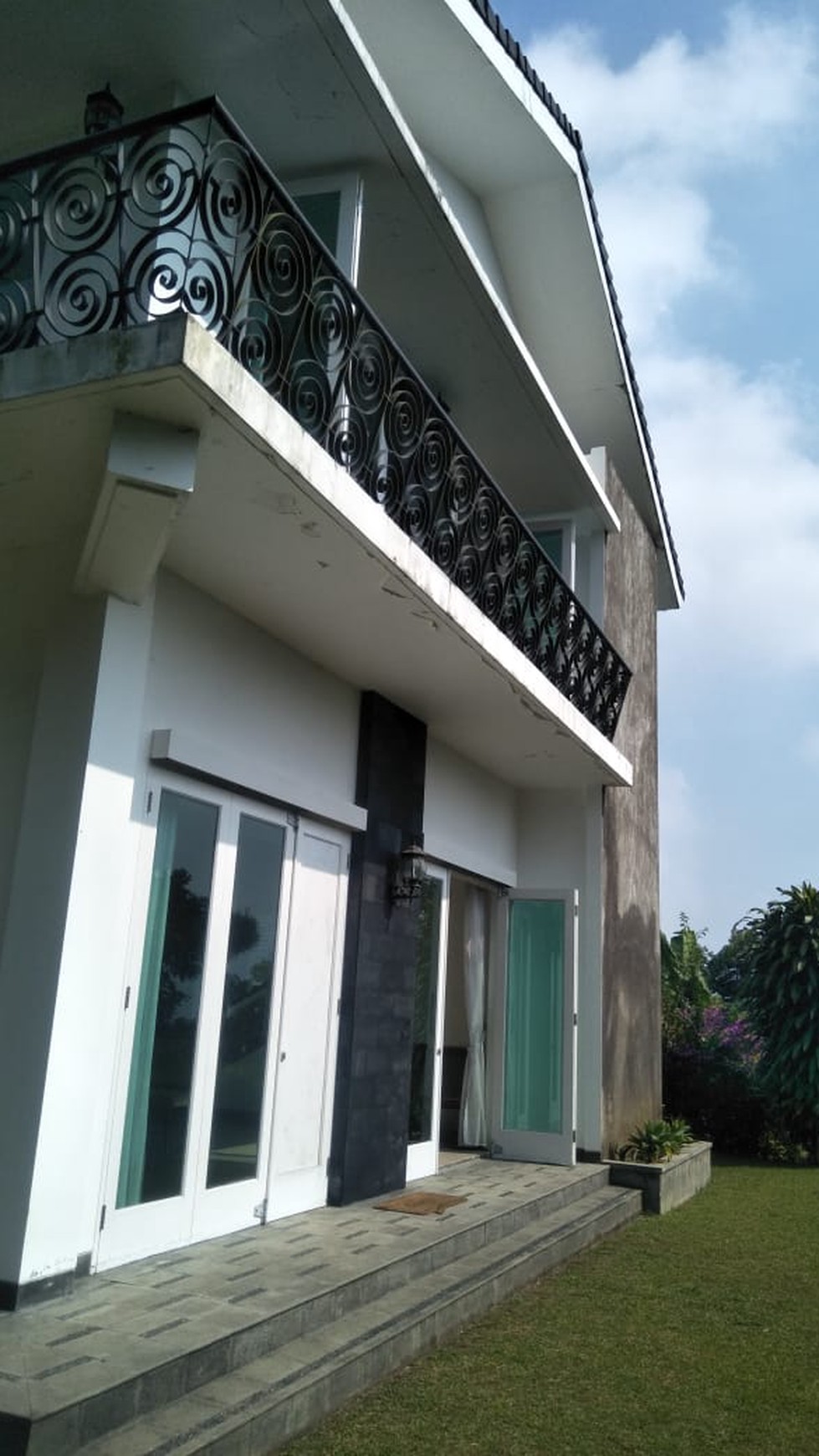 Di Jual Villa Bagus di Kp.Darusalam Cisarua - Bogor