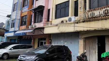 Ruko Lokasi Strategis dan Siap Pakai @Ruko Pondok Pinang