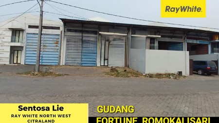 Disewakan 440 m2 Gudang Fortune Romokalisari Benowo Surabaya Barat + Ada  Kantor 