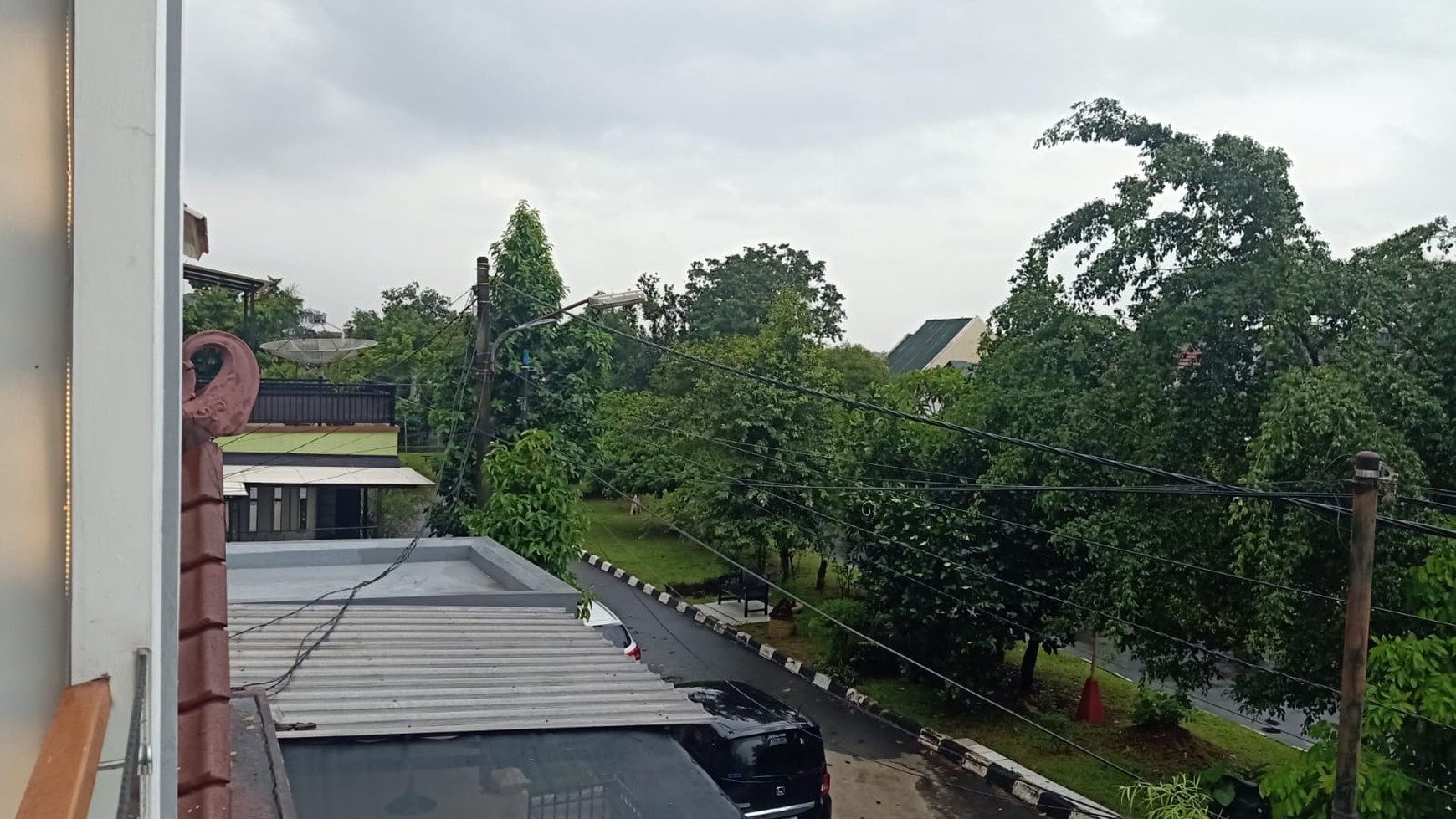 Rumah Cantik Siap Huni Lokasi Strategis dekat dengan Fasilitas Bintaro Jaya @Jombang