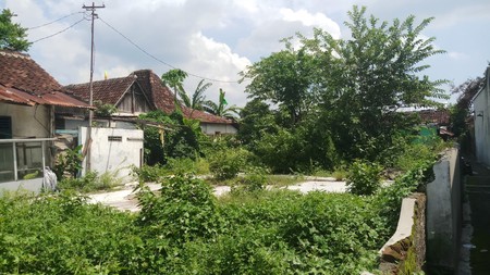 Tanah SHM 438 Meter Persegi Lokasi Njeron Beteng Dekat alun2 Selatan Yogyakarta 