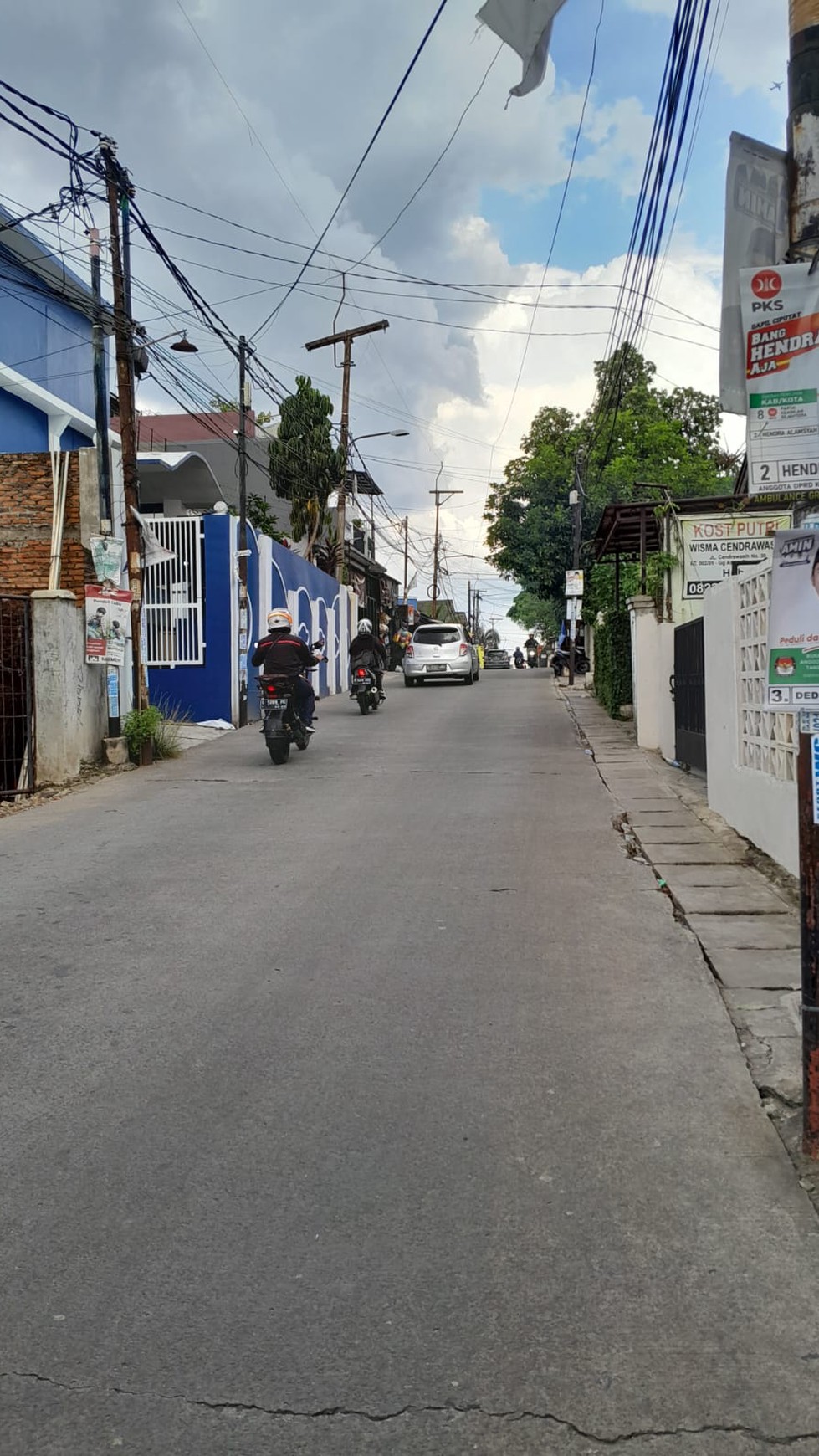 Rumah Kos-kosan Di Jl Cendrawasih Komp Nerada Ciputat Tangerang Selatan