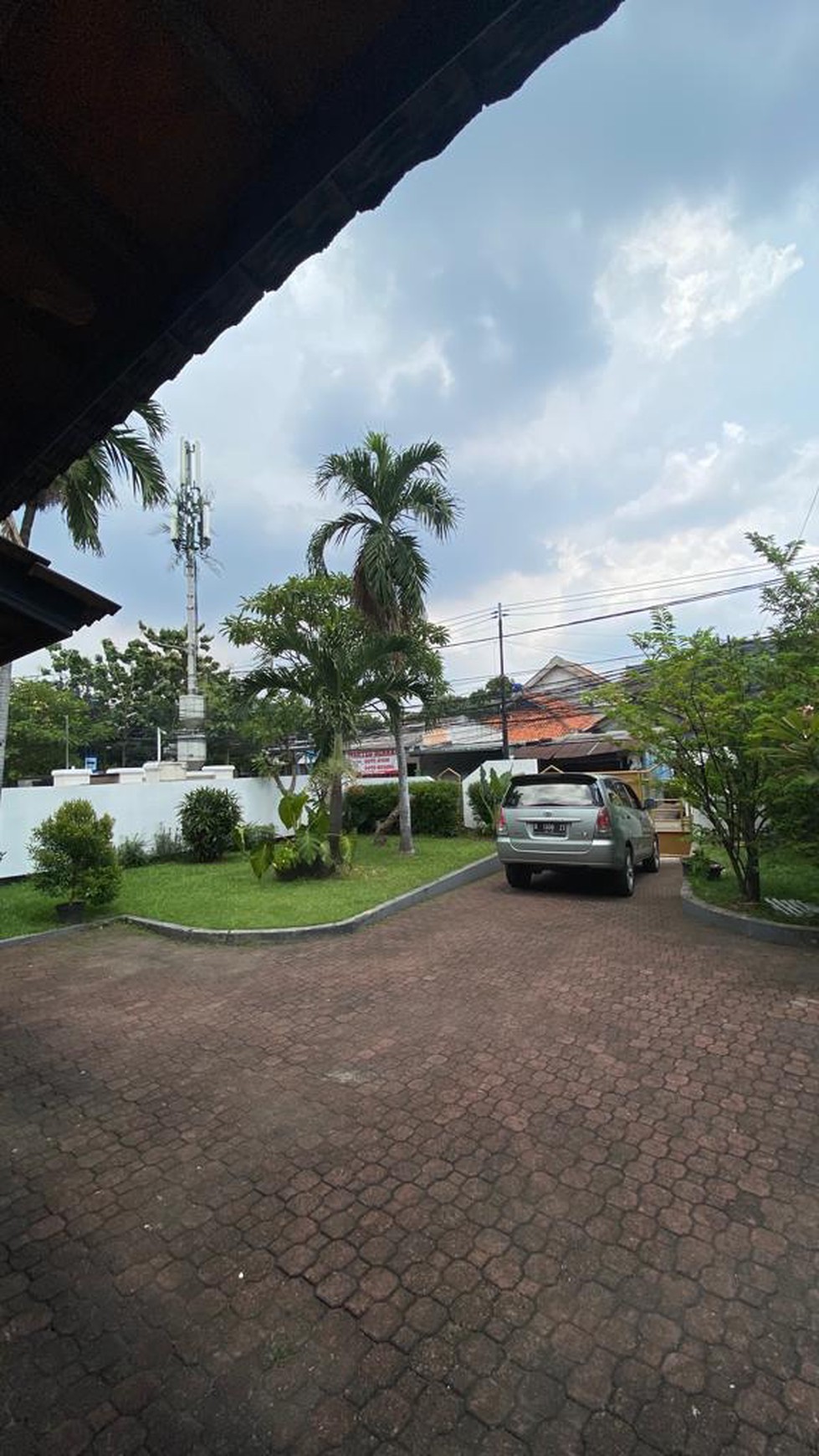 Rumah Mewah di Jl. Siaga Raya Pasar Minggu - Terawat Bagus - Bangunan Kokoh - Nyaman Asri Tenang & Aman - DIJUAL CEPAT