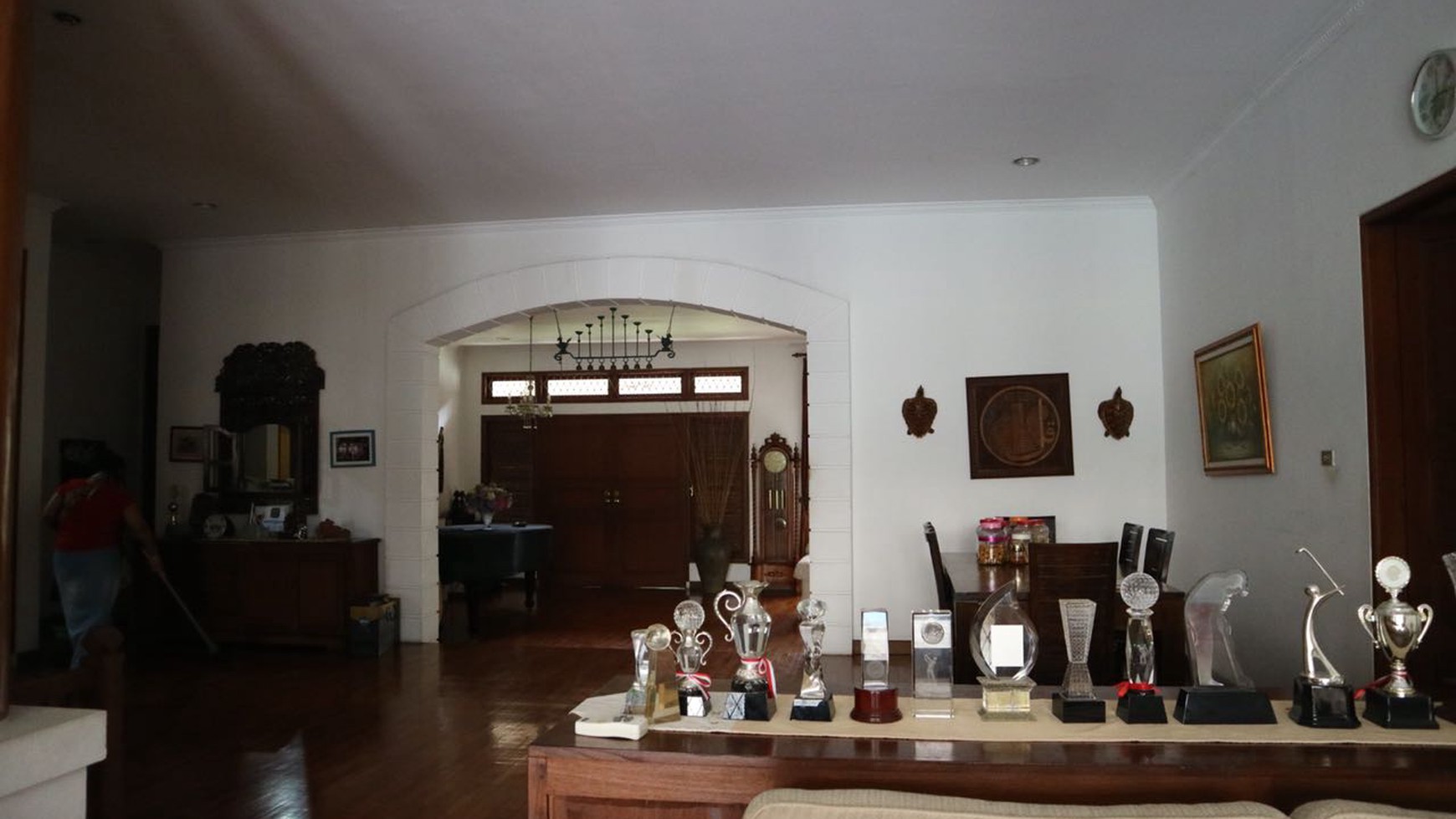 DI jual rumah mewah ada kolam renangnya dan luas di jagakarsa jakarta selatan