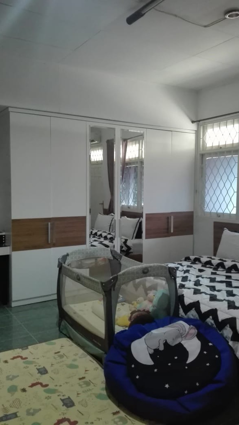 Rumah Pinggir Jalan Raya, Cocok Untuk Usaha dan Hunian @Bintaro