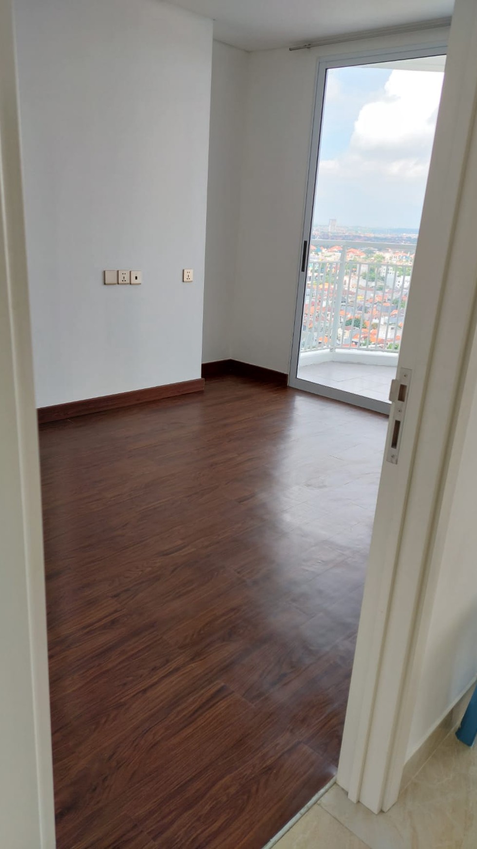 BRAND NEW APARTMENT AVENUE 88 BRAND NEW