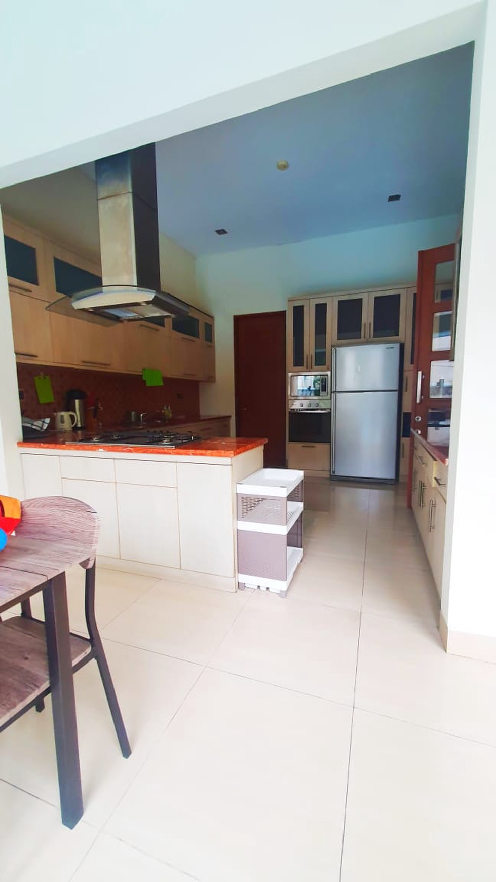 Rumah Bagus Siap Huni dengan Kolam Renang di Jl Kemang, Jakarta Selatan 