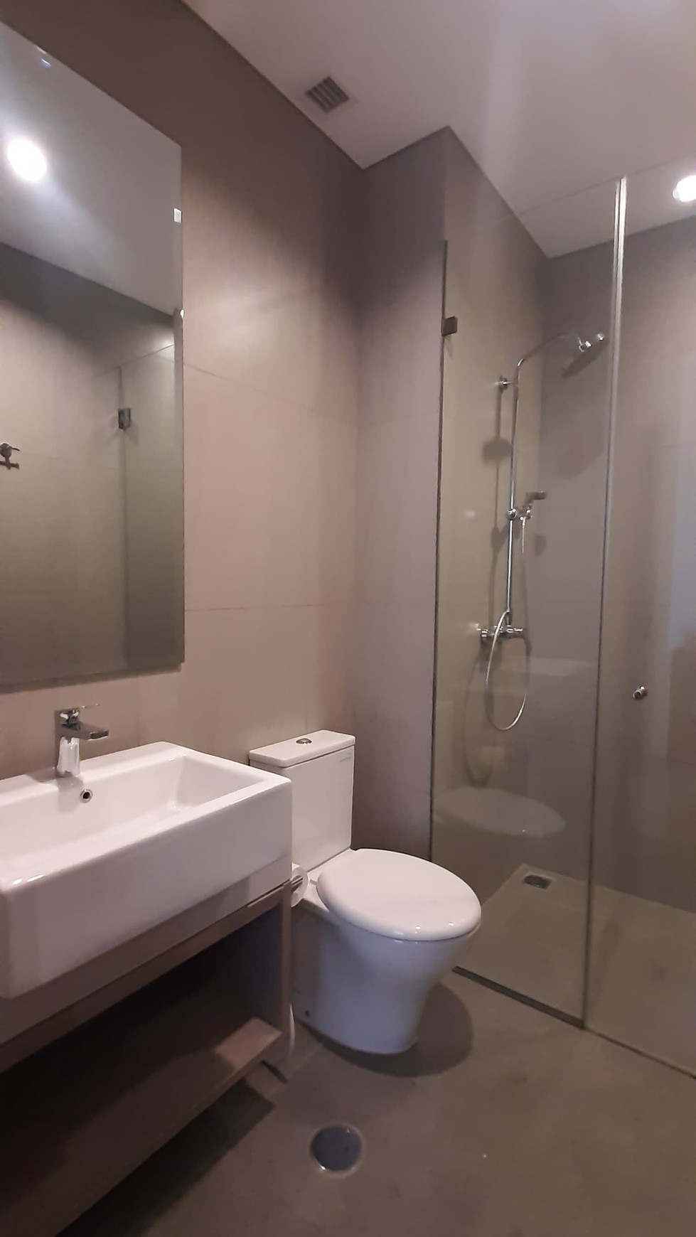 Apartemen Baru (Fatmawati City Center), Furnished Dengan 2 View.
