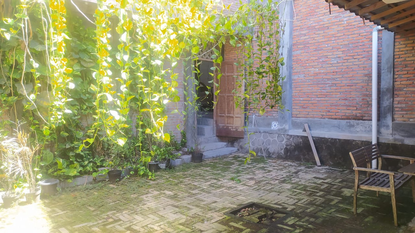 Dijual Gudang Siap Pakai Luas 1713 Meter Persegi Lokasi Kasihan Bantul 