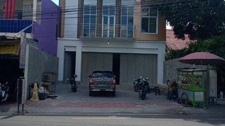 Ruko 3 Lantai + Rooftop Siap Pakai Lokasi Strategis di Jl Monjali Mlati Sleman 