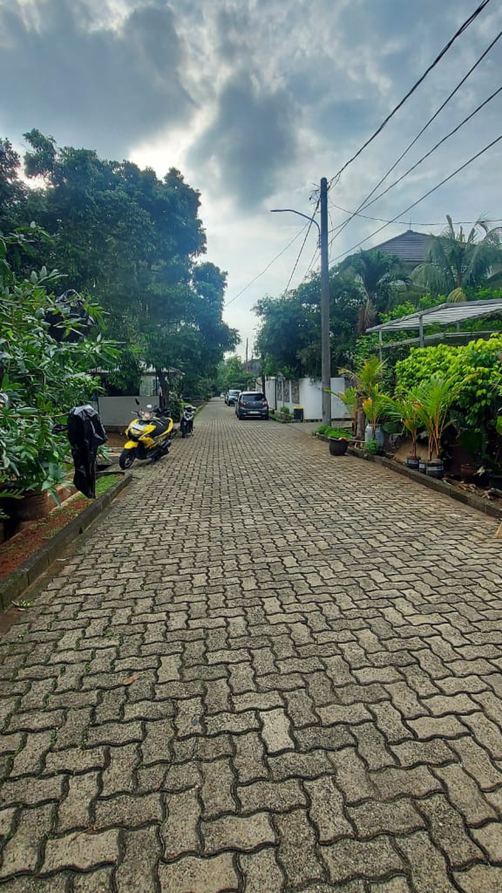 Rumah Hook Lokasi Strategis dan Lingkungan Asri @Ciputat