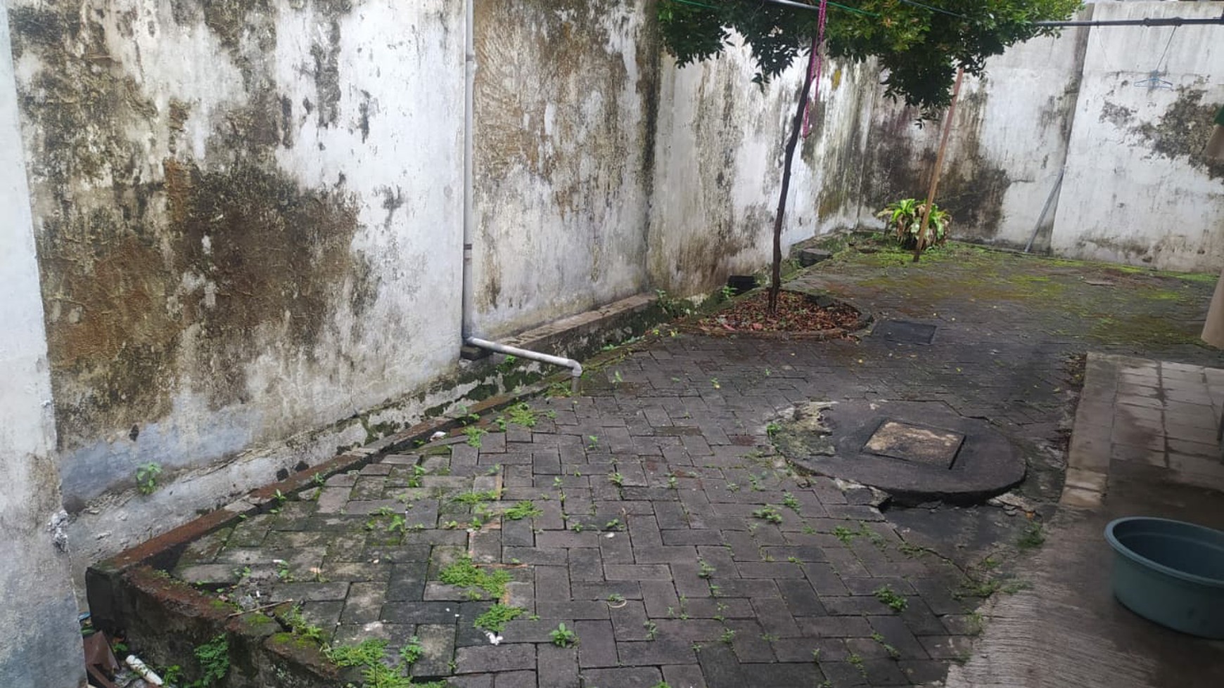 Rumah Luas 5 Kamar Lokasi Dekat Kampus di Jalan Colombo Depok Sleman