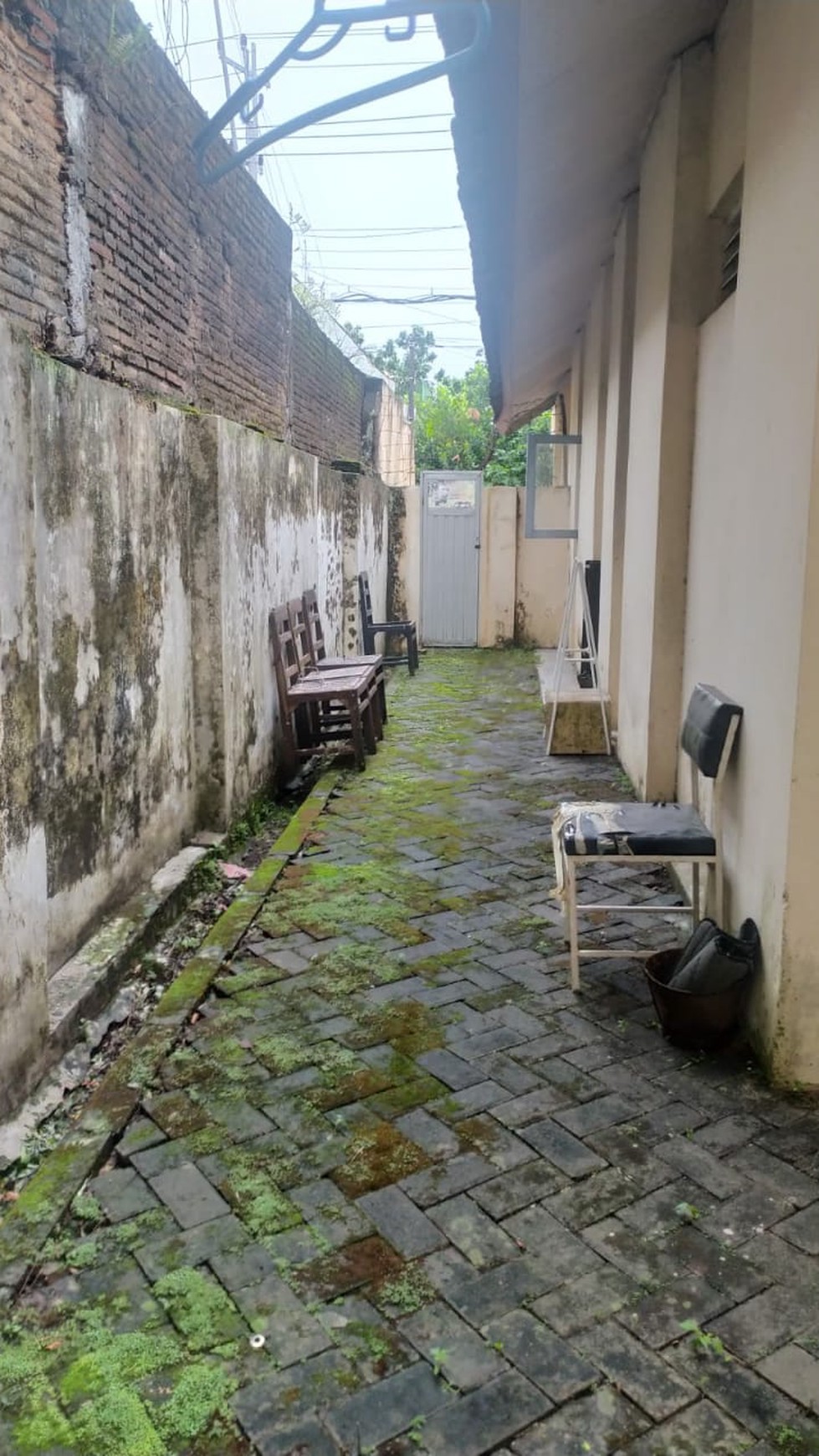 Rumah Luas 5 Kamar Lokasi Dekat Kampus di Jalan Colombo Depok Sleman