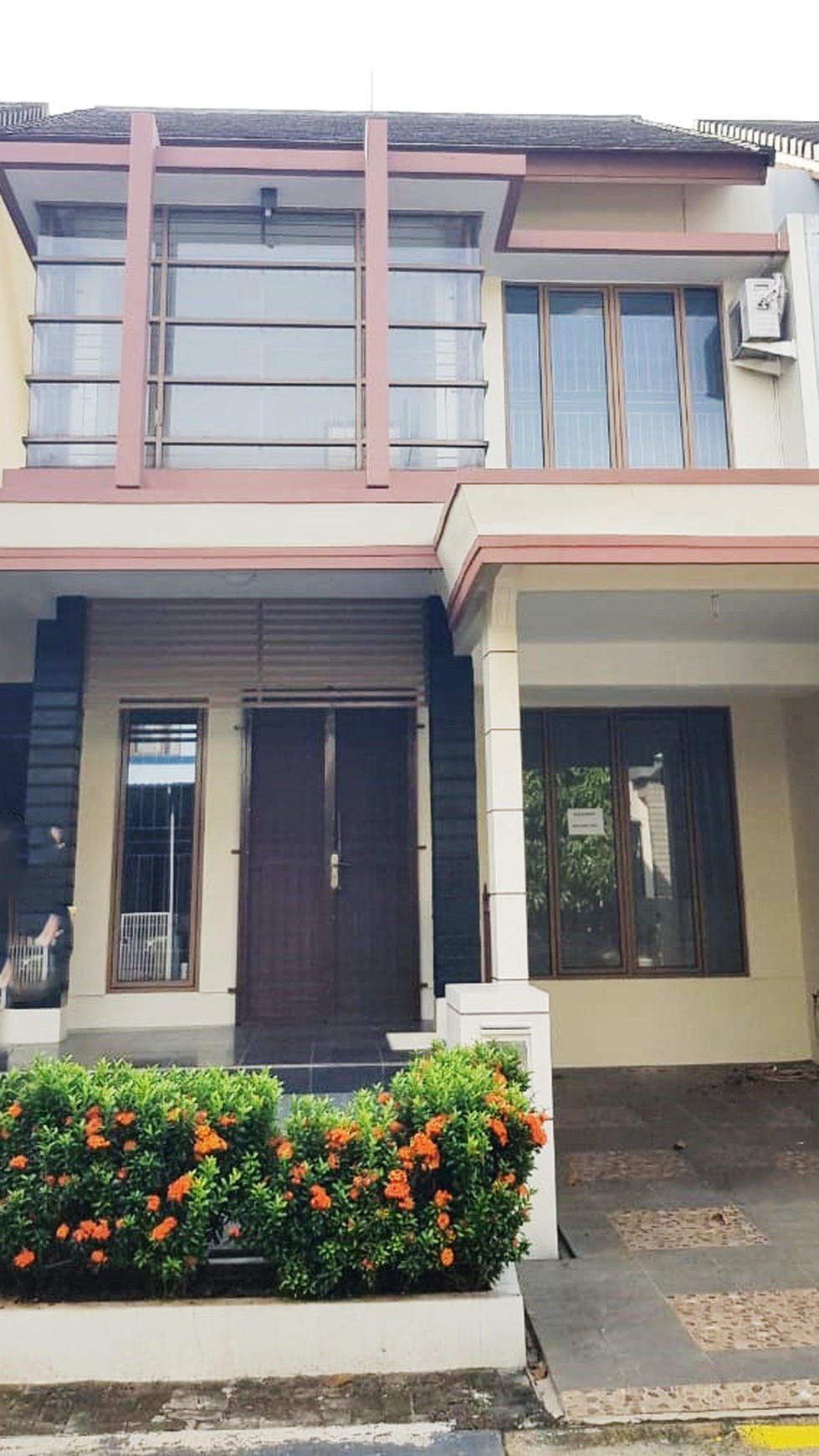 Rumah Bagus Di Emerald Garden Bintaro Jaya Sektor 9