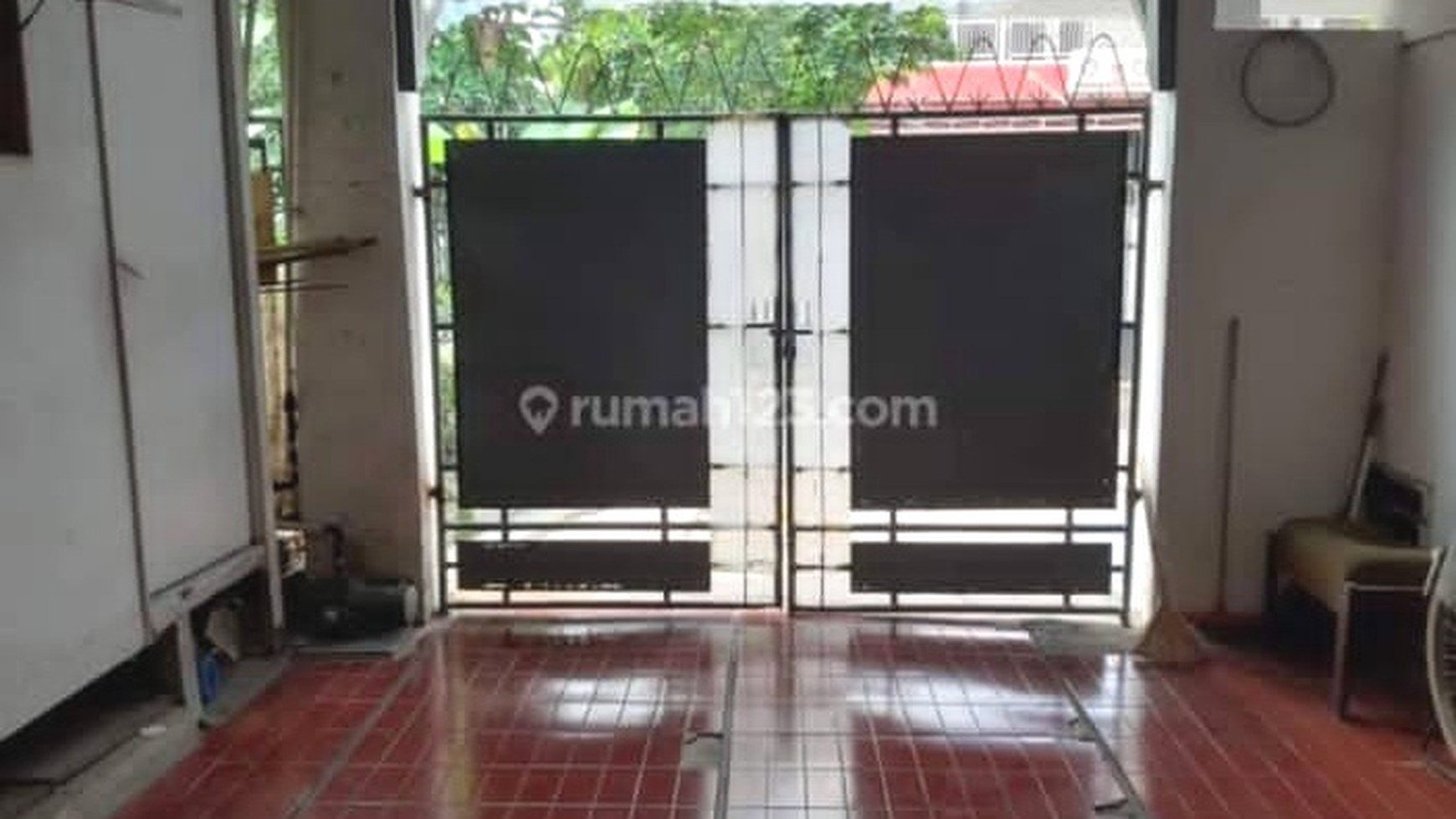 Rumah Luas Strategis di Srimahi Regol Bandung