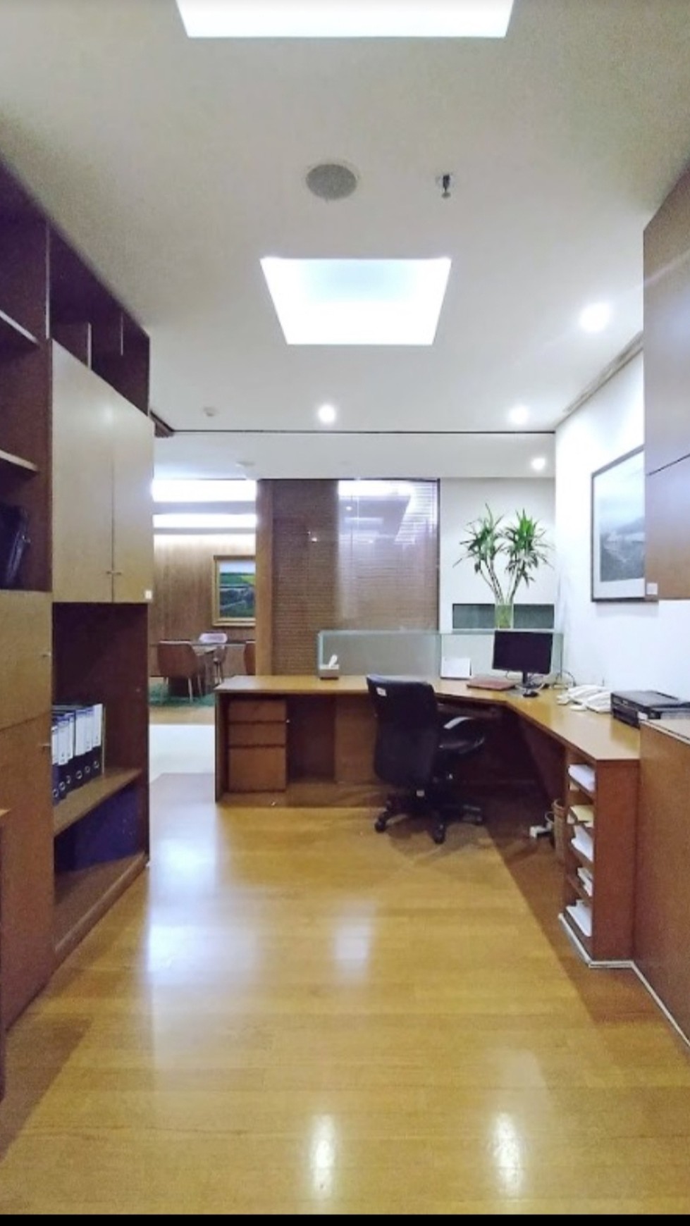 Office RDTX Mega Kuningan Dahulu Menara Danamon, 800sqm, fully furnised, good interior, siap huni