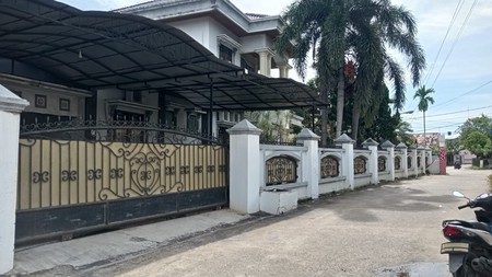 Rumah mewah dijual cepat